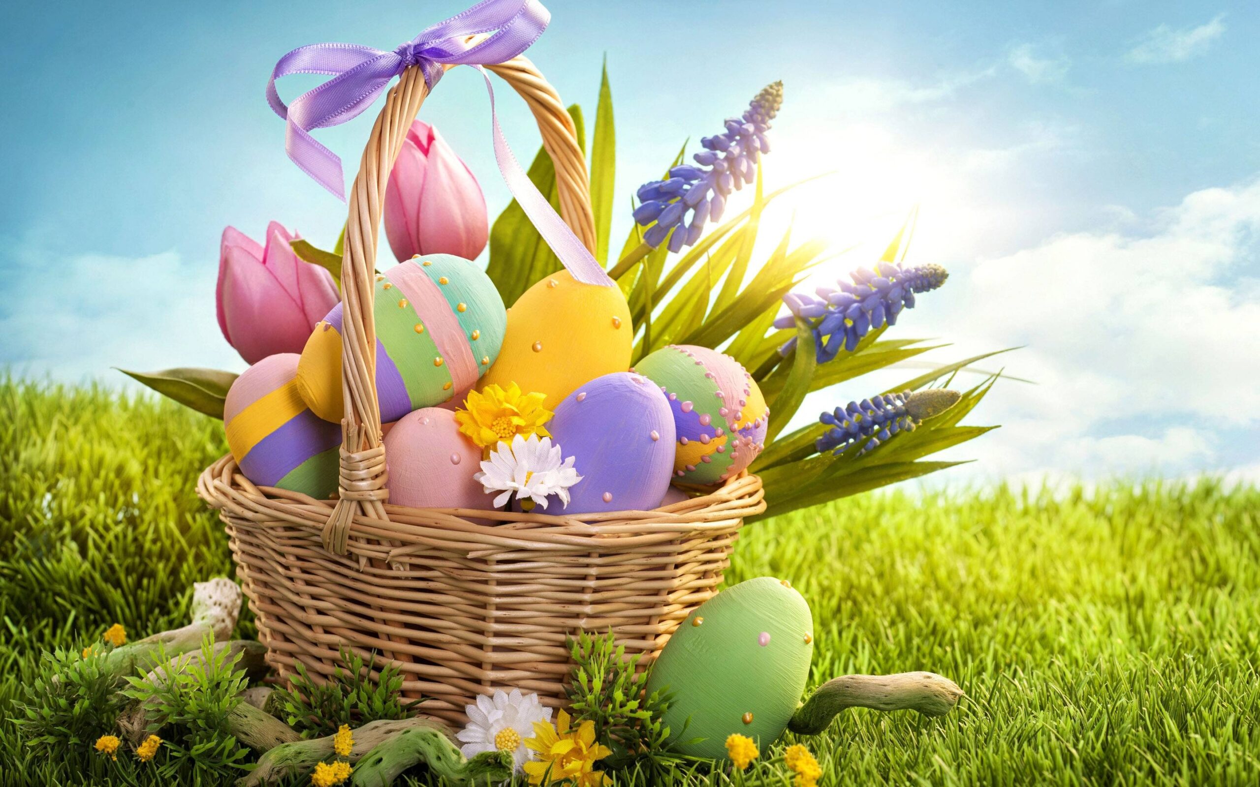 Colorful Easter eggs Wallpapers