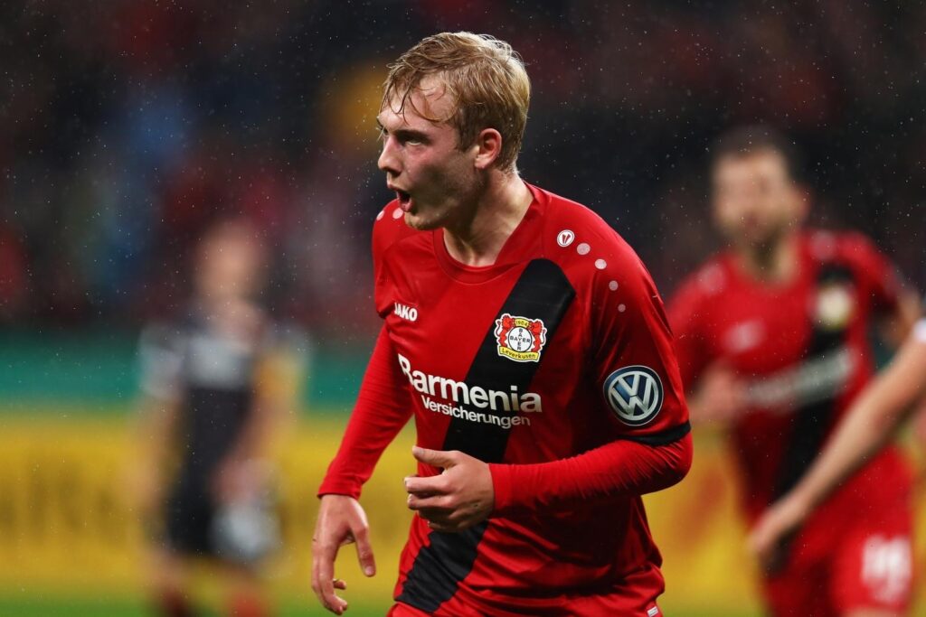 Julian Brandt ready to commit to Bayer Leverkusen amid Barcelona and