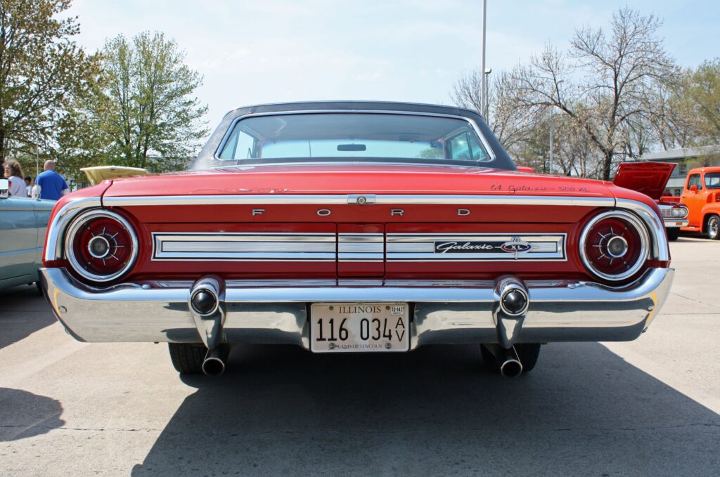 Ford Galaxie k Ultra 2K Wallpapers