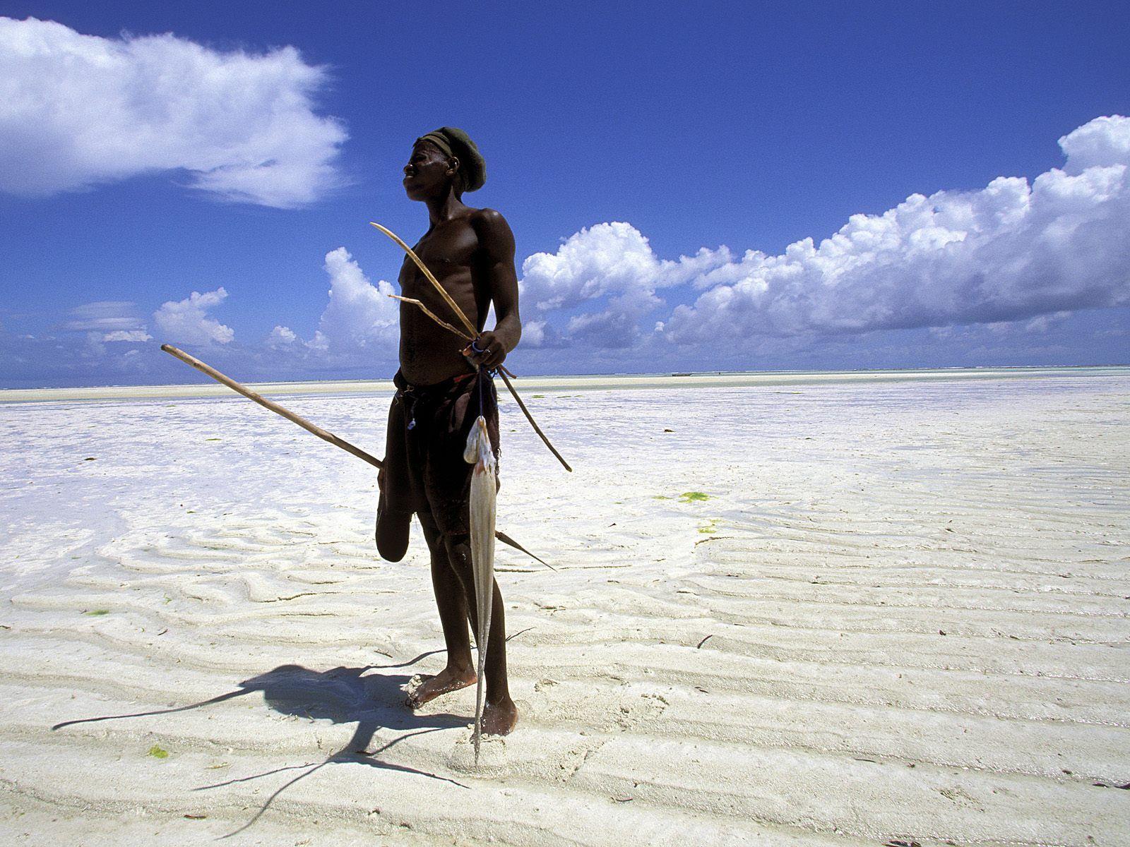 Fisherman on the Beach at low Tide | Zanzibar | Tanzania | Africa