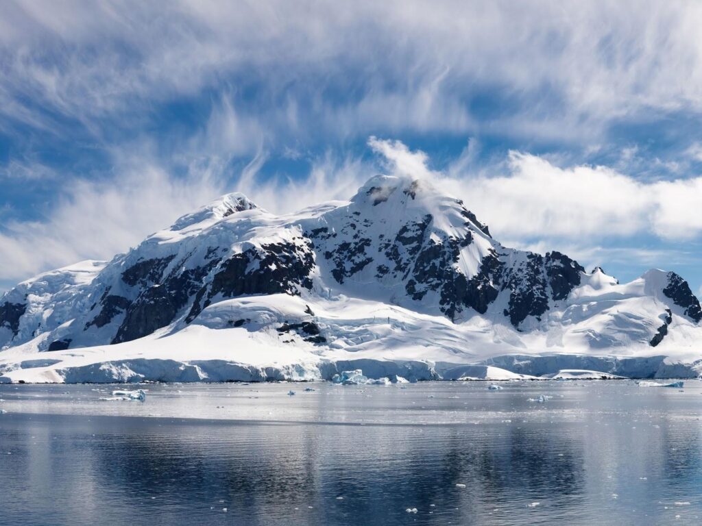 Ultima Thule Paradise Bay, a stunning historic harbour in Antarctica