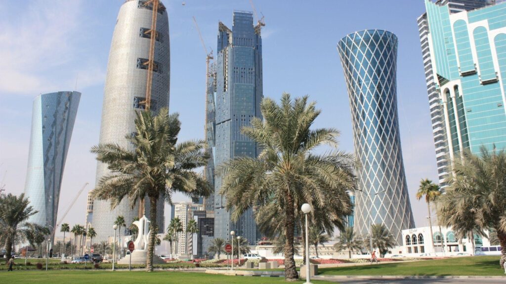Download Wallpapers Qatar, Doha, City, Buildings, Palm