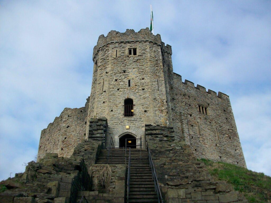 Cardiff Castle Wales Wallpapers