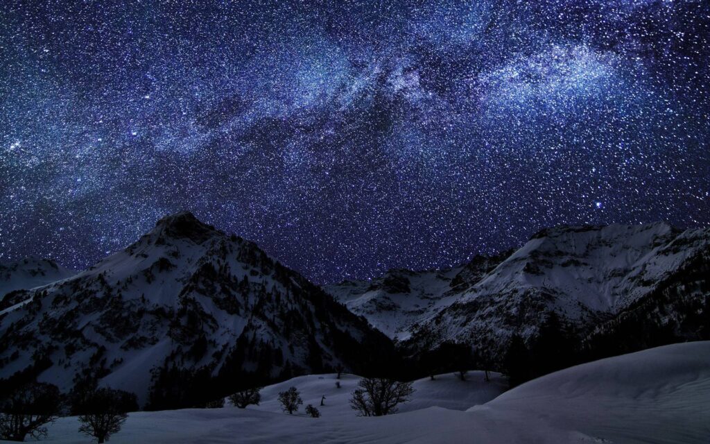 Milky Way above the mountains Wallpapers