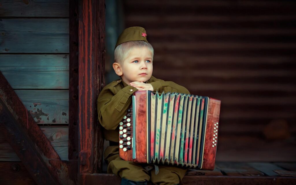 Wallpapers Little soldier, cute boy, accordion 2K Picture