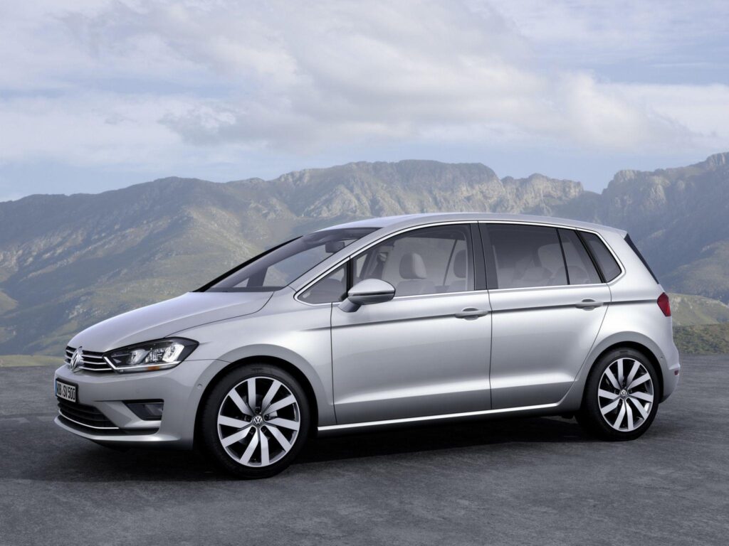 Volkswagen Golf vii sportsvan – pictures, information and specs