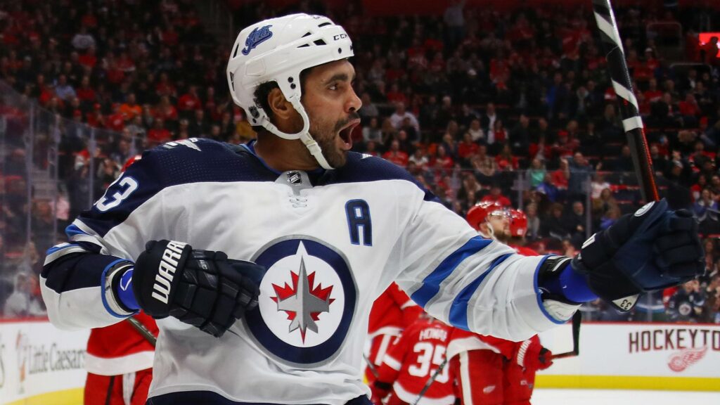 Dustin Byfuglien returns to Jets’ lineup, plays almost minutes