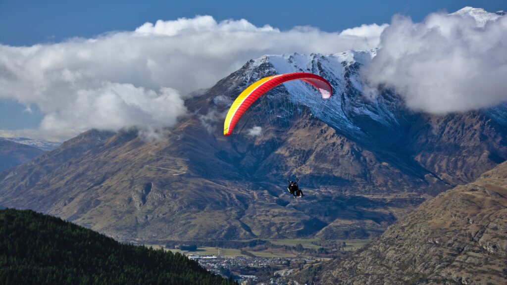 Free wallpapers and screensavers for paragliding