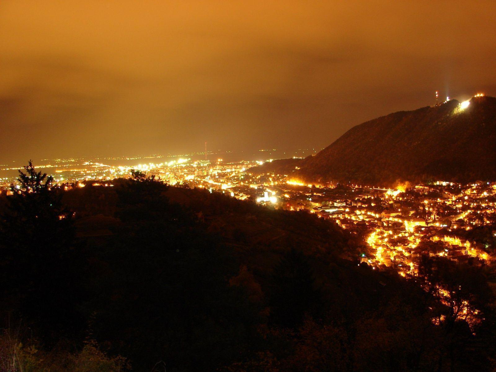 Brasov Night wallpapers and Wallpaper
