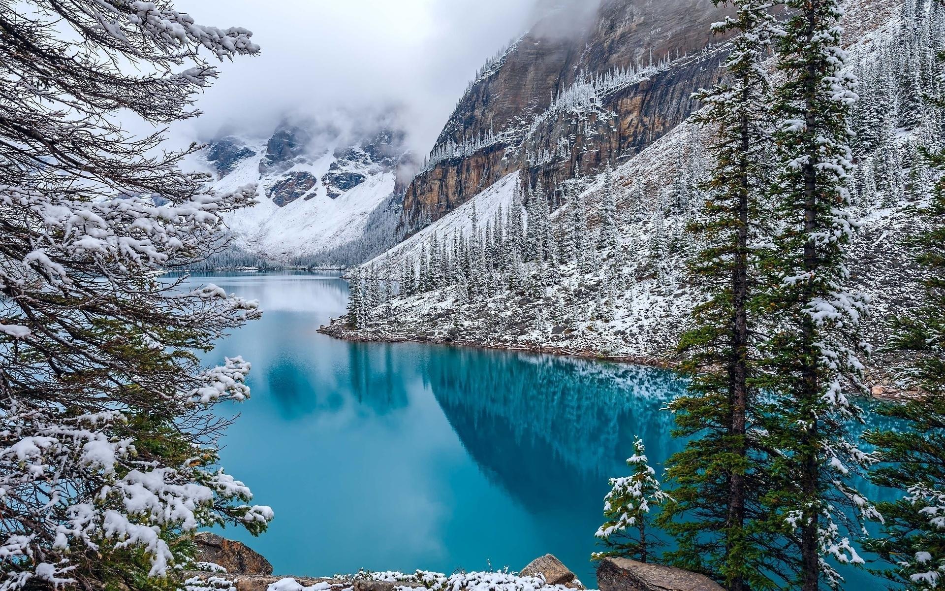 Moraine Lake on a winter day wallpapers