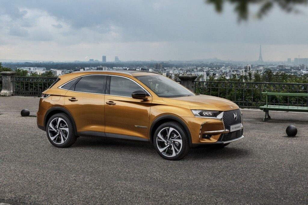 What does the DS Crossback E