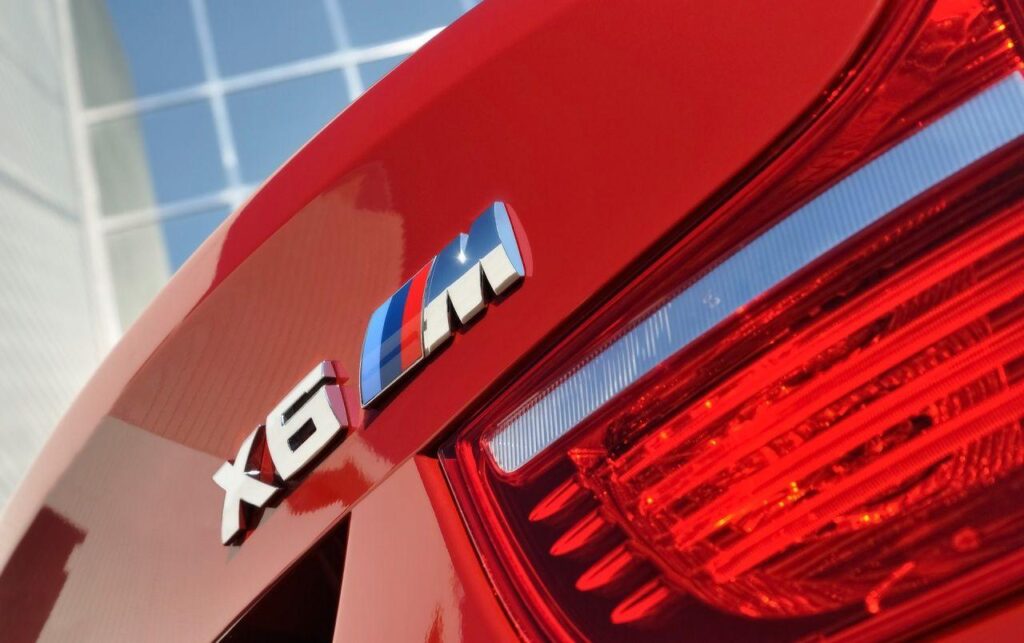 BMW X M badge wallpapers