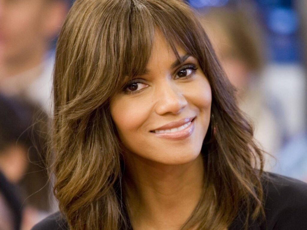 Gorgeous 2K Halle Berry Wallpapers