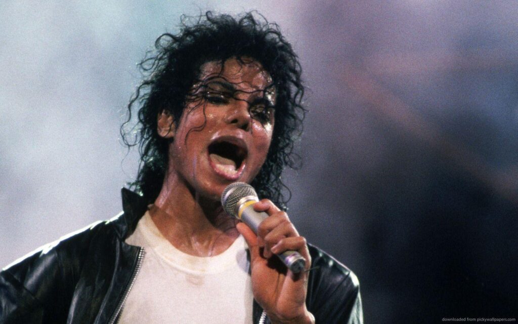 Download Michael Jackson Singing Wallpapers