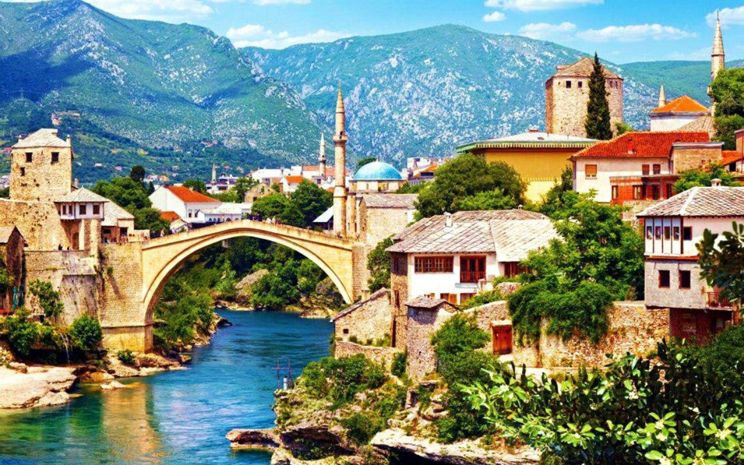 Old Town Mostar In Bosnia And Herzegovina Old Stone Bridge Over