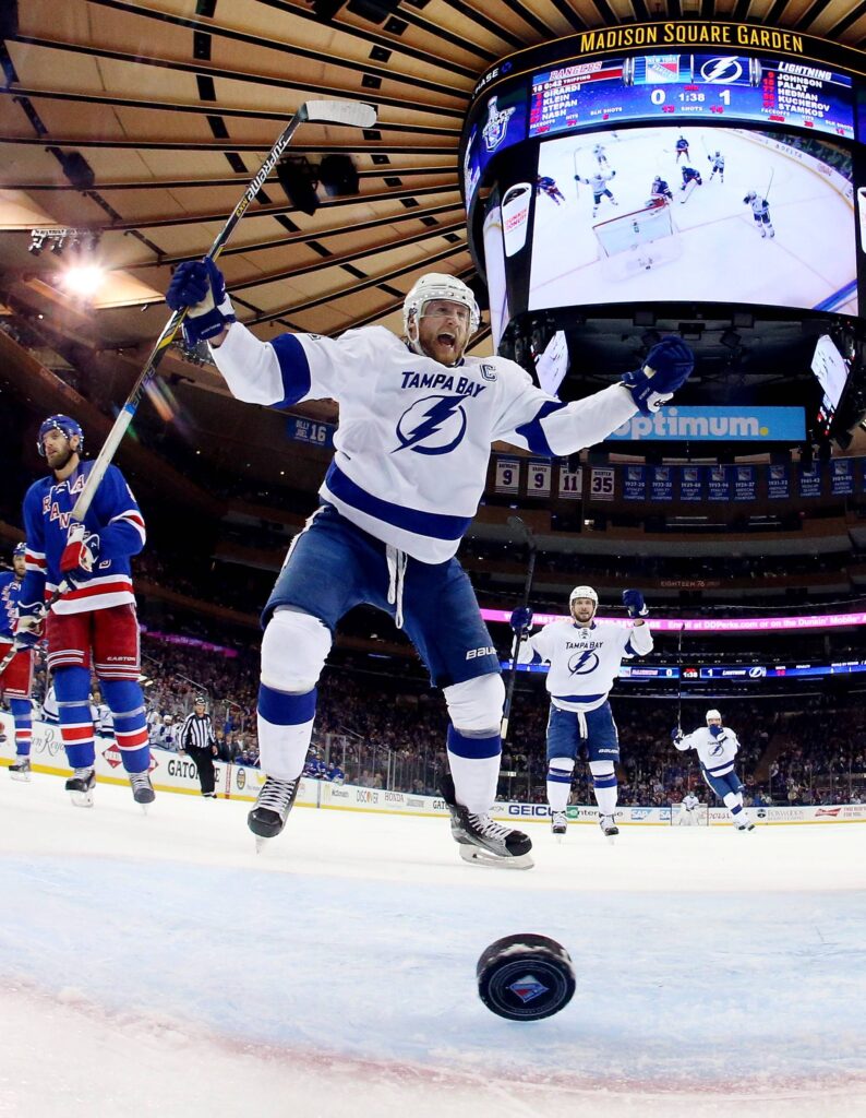 Steven Stamkos celebrates his goal at Madison Square Garden hockey