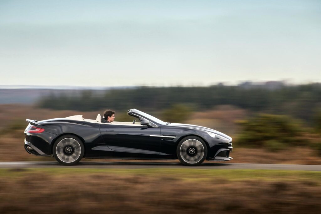 Aston Martin Vanquish S Volante Super Gt Martin Vanquish S