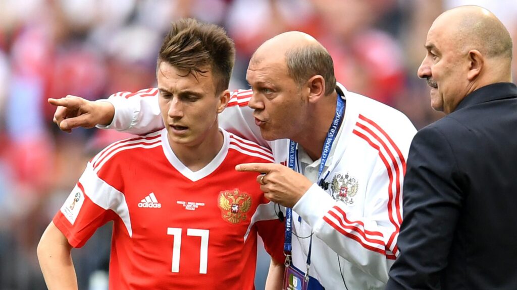 World Cup Betting Tips Oppose yellow cards when Russia take on