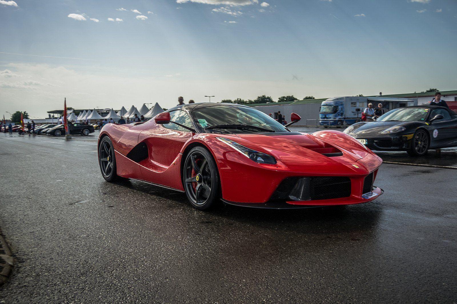 Awesome Laferrari Wallpapers