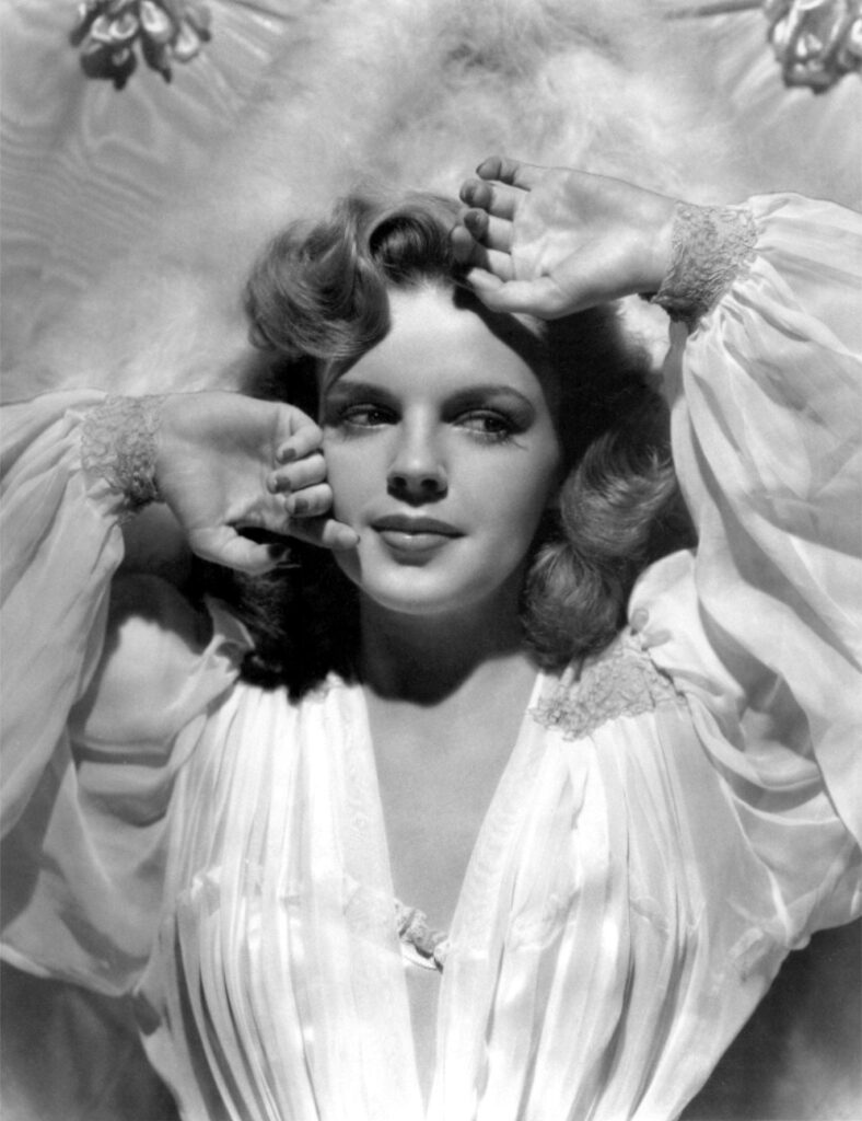 Judy Garland 2K Wallpapers