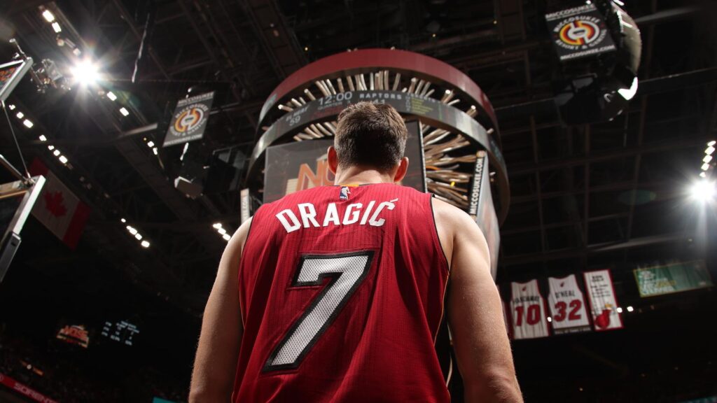 Goran Dragic missing game with massively swollen eye