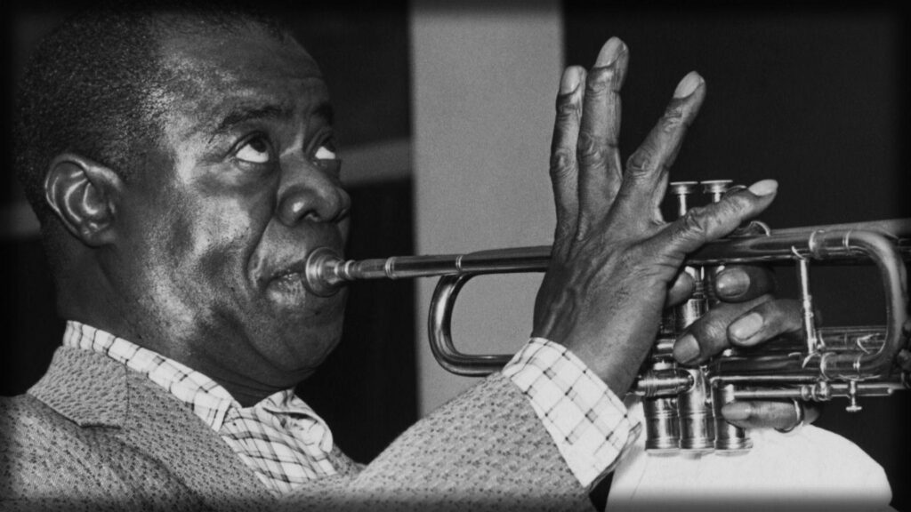 Download Wallpapers louis armstrong, pipe, eyes, fingers