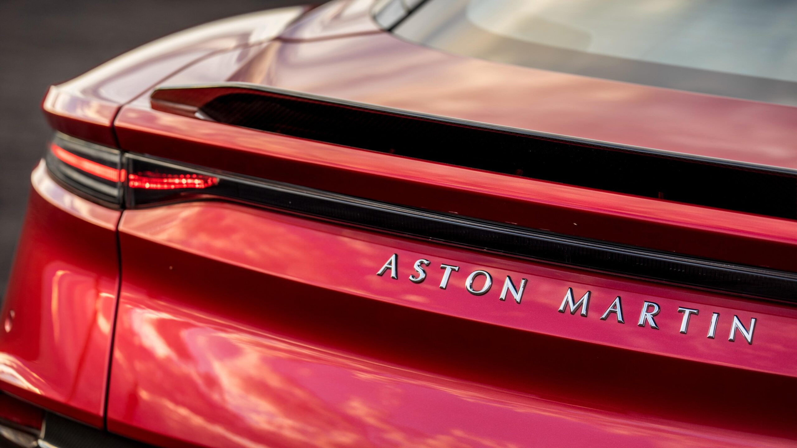 Aston Martin DBS Superleggera K Wallpapers