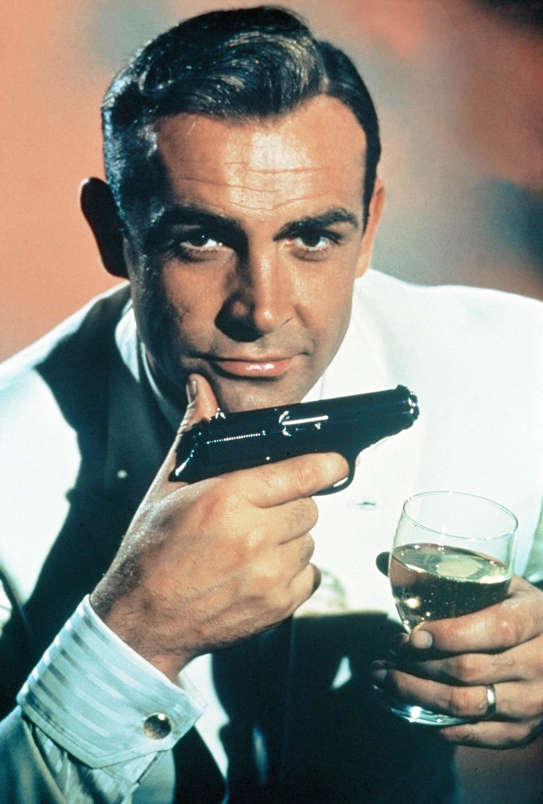 Sean Connery Biography & Wallpapers
