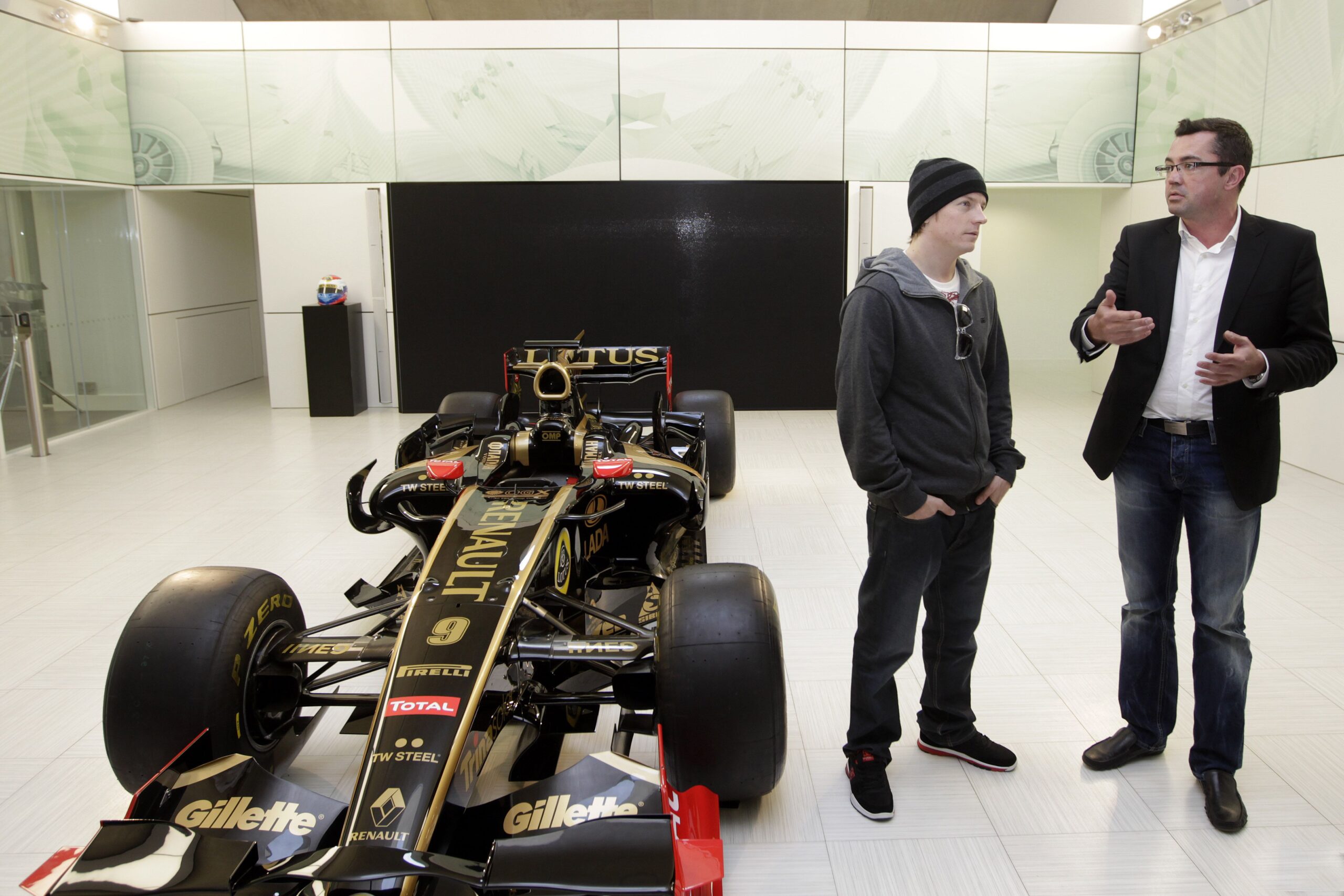 Lotus to reveal car on website