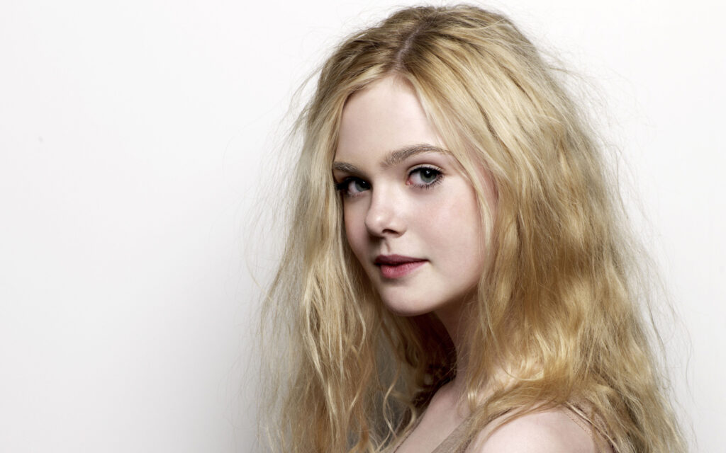 Elle Fanning Wallpapers