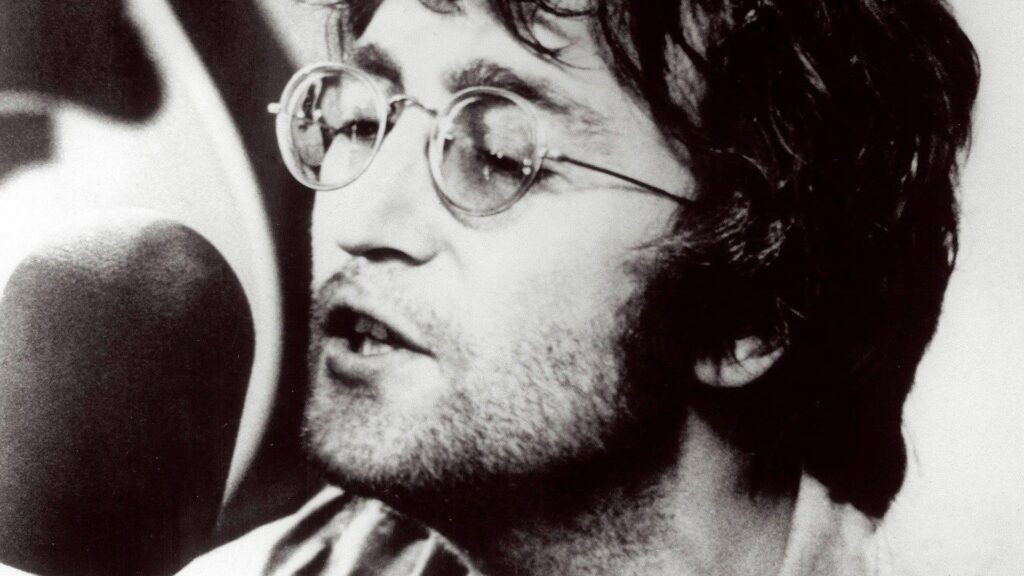 Enjoy our wallpapers of the week!!! John Lennon