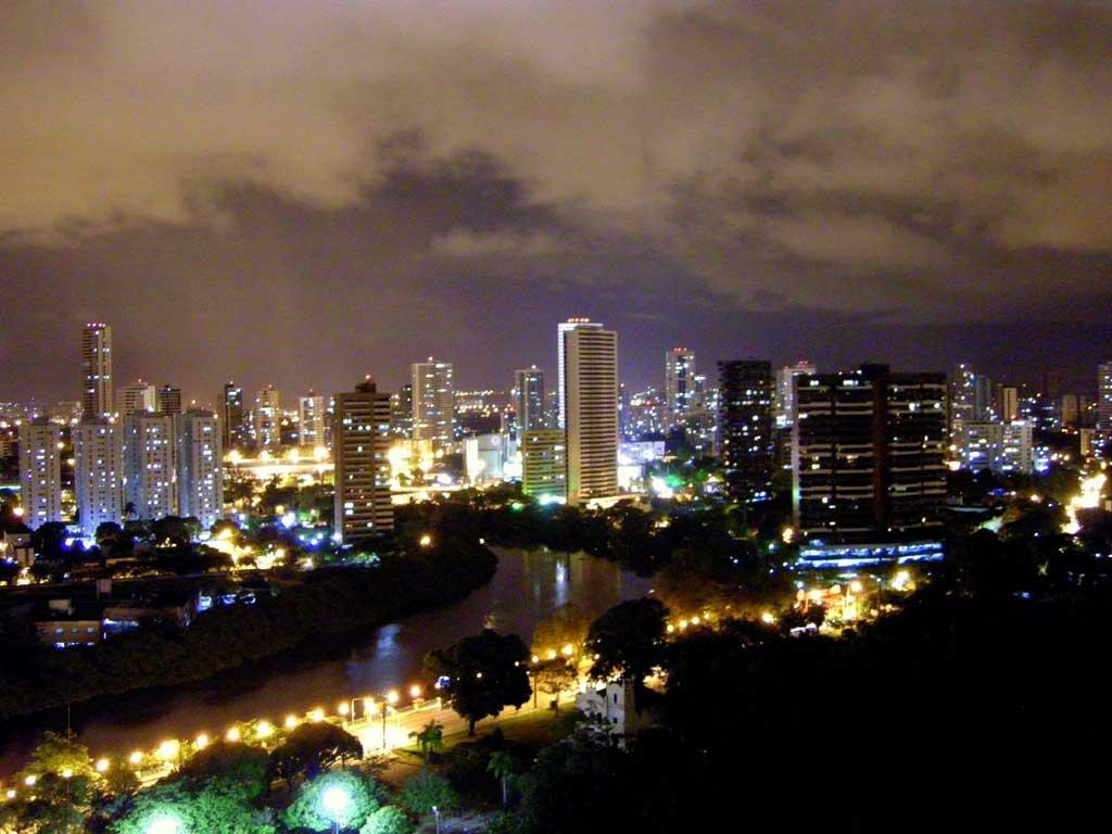 Recife durante a noite Wallpapers Download