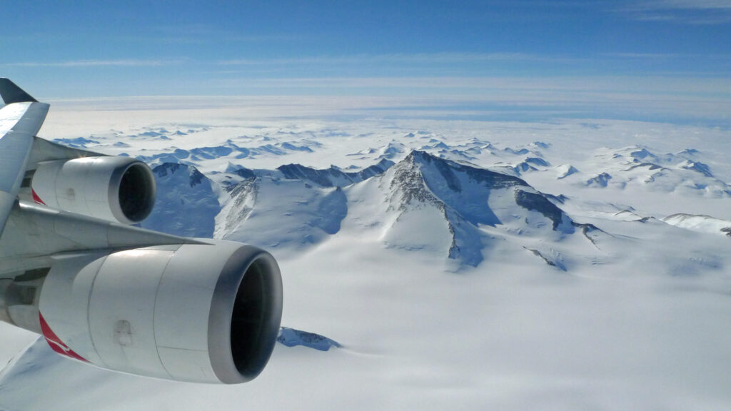 Antarctica Sightseeing Flight Wallpapers – Travel 2K Wallpapers