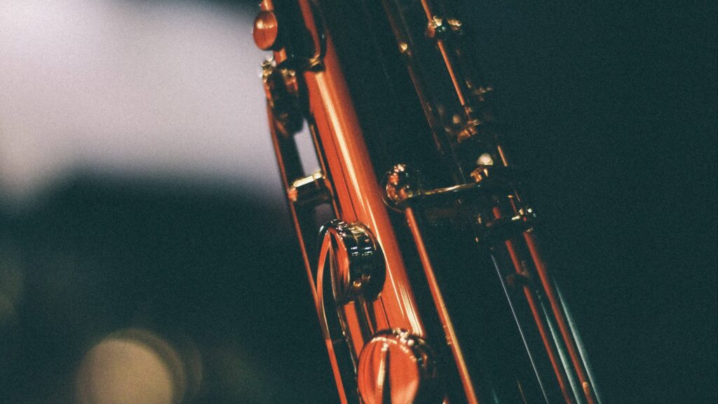 Download wallpapers saxophone, musical instrument, keys