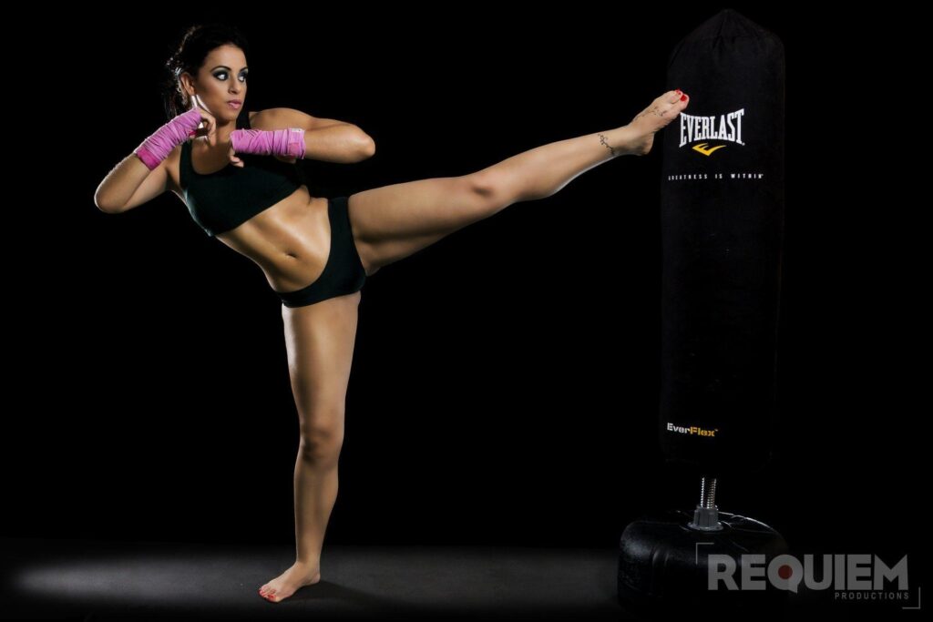 Kickboxing girl workout kick 2K wallpapers