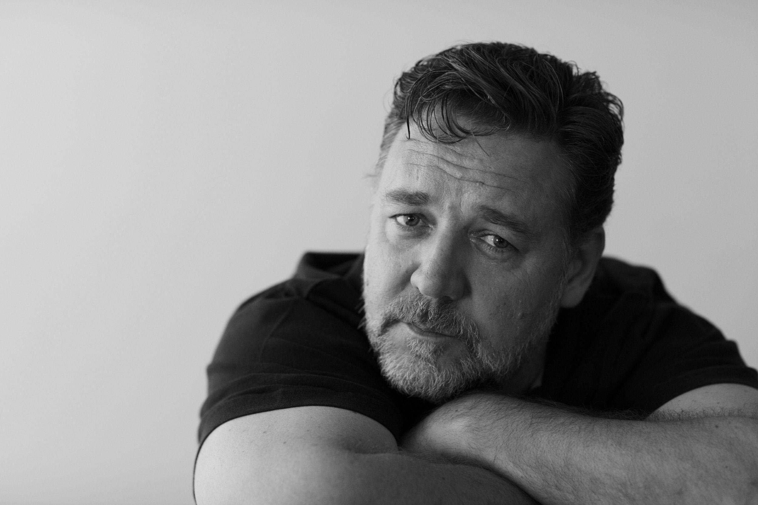 Russell Crowe Wallpapers Wallpaper Photos Pictures Backgrounds