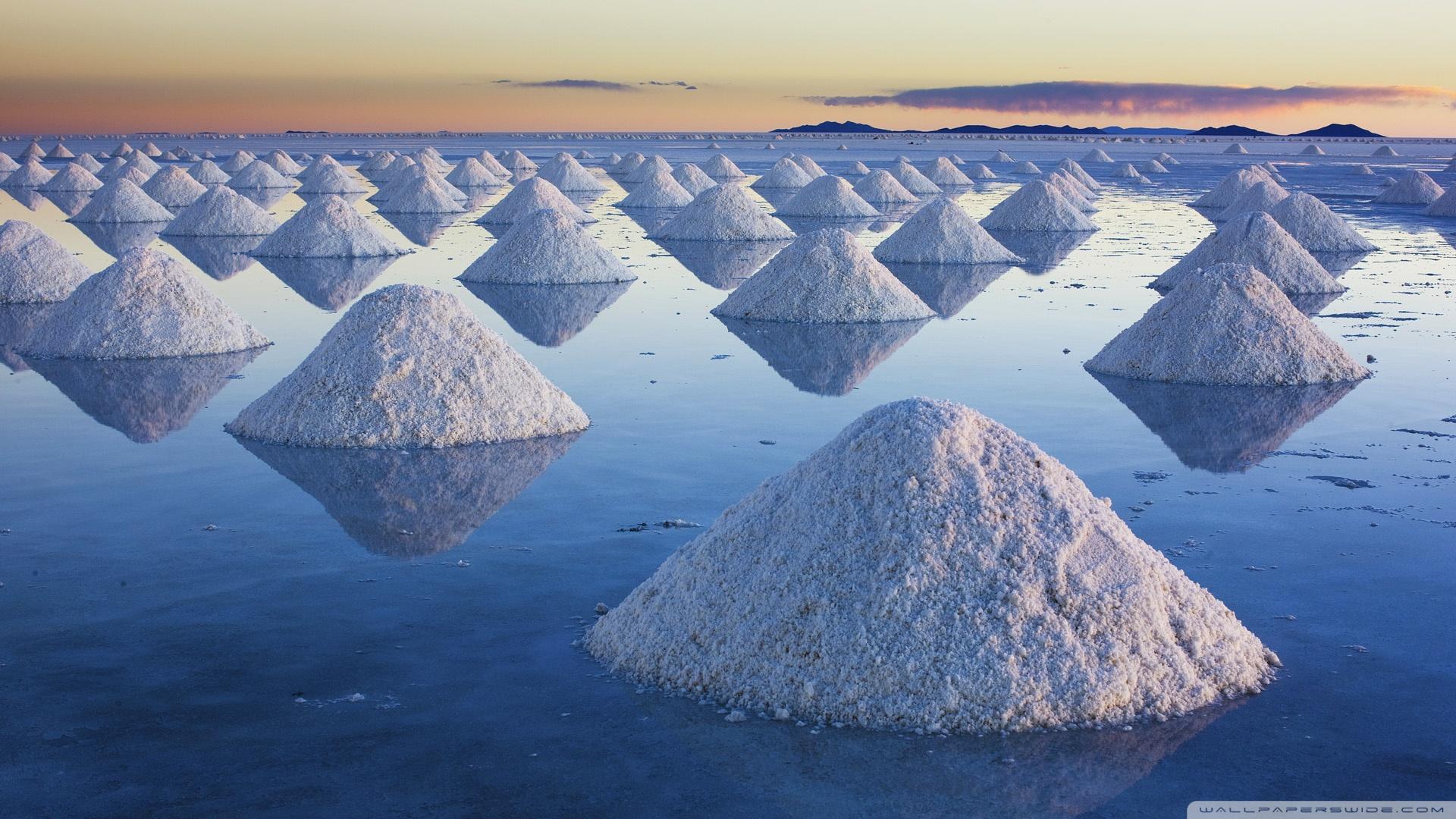 Salt Mounds At Salar De Uyuni, Bolivia ❤ K 2K Desk 4K Wallpapers