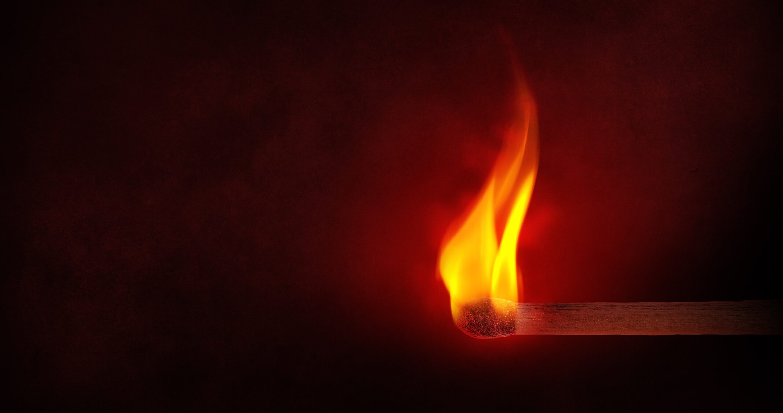 Download wallpapers match, fire, flame, sulfur 2K backgrounds