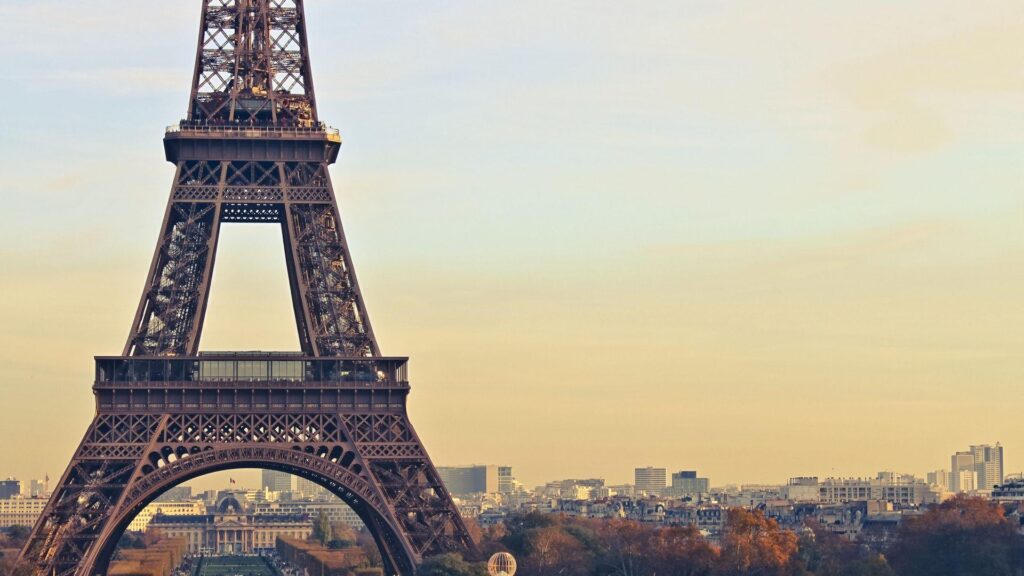 Eiffel Tower Paris France Wallpapers