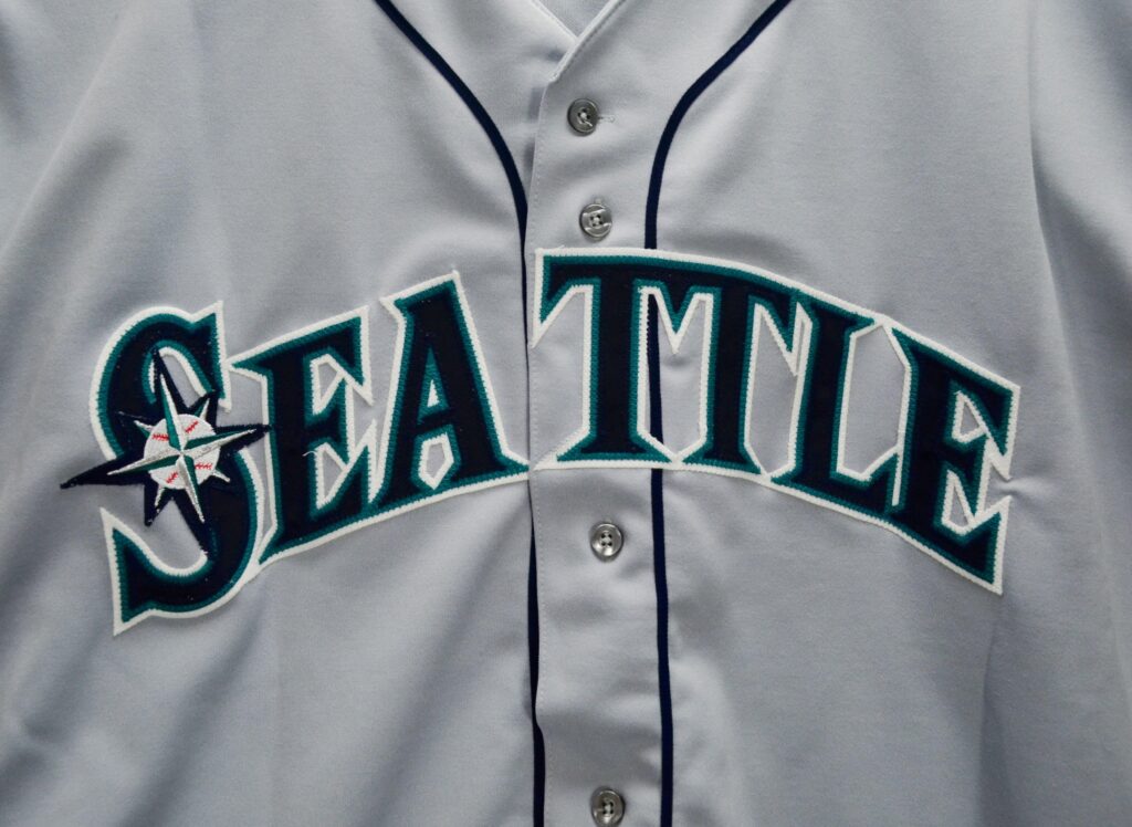 Seattle Mariners iPhone Wallpapers