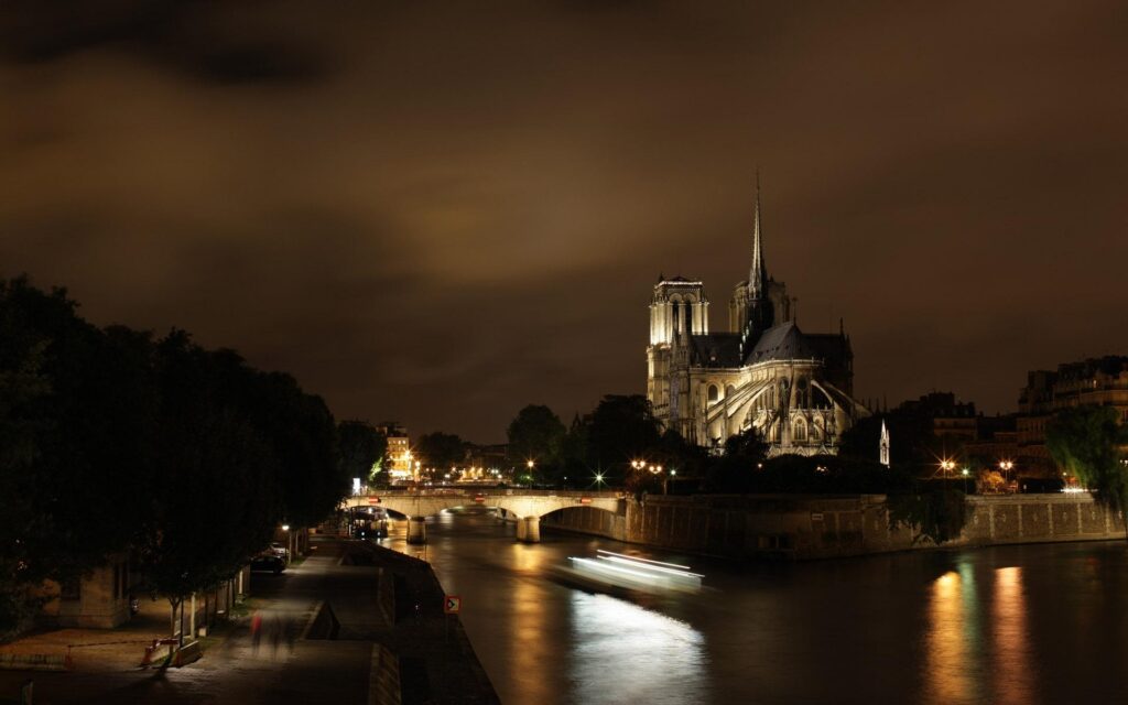 Notre Dame Cathedral At Night 2K Wallpaper, Backgrounds Wallpaper