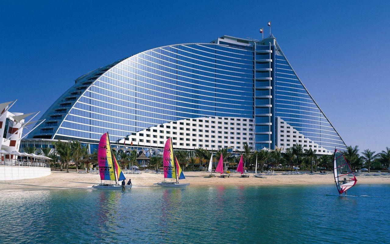 Jumeirah Beach Hotel, Dubai, United Arab Emirates widescreen