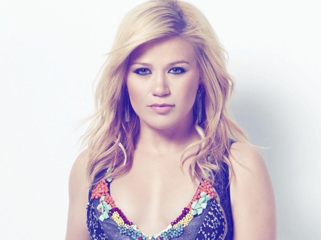 2K Kelly Clarkson Wallpapers