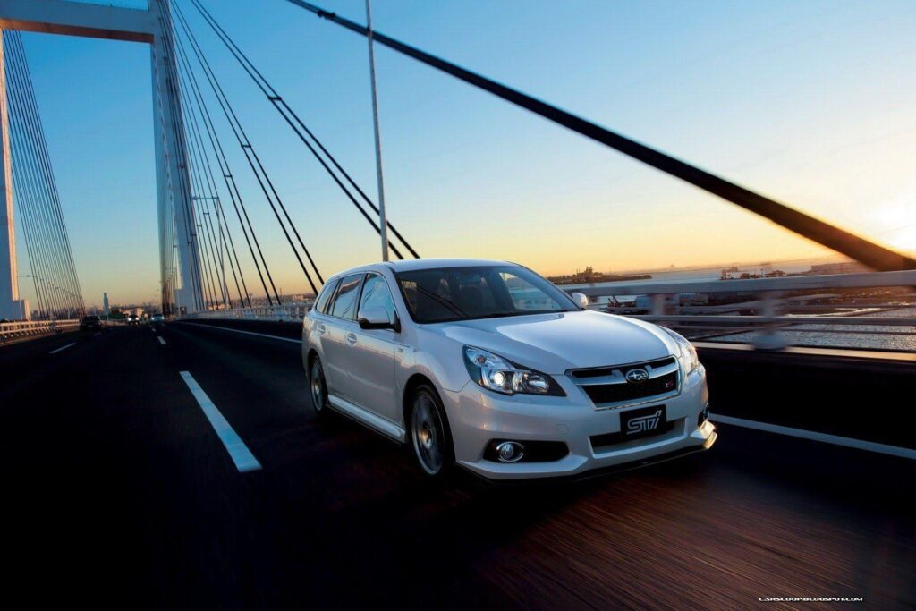 Subaru Legacy STI photo pictures at high resolution