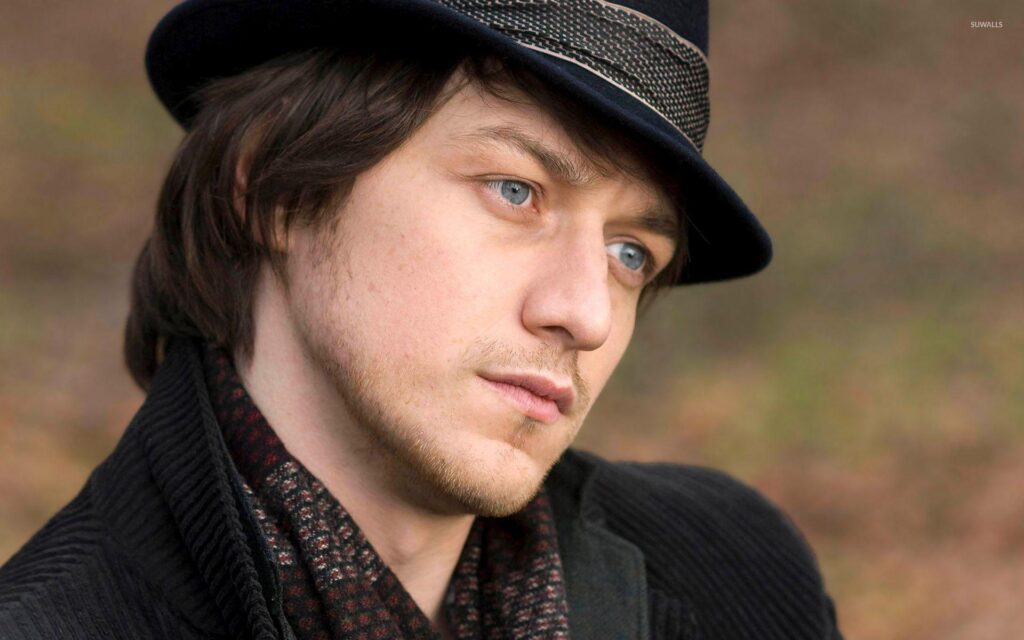 James McAvoy with a black hat wallpapers