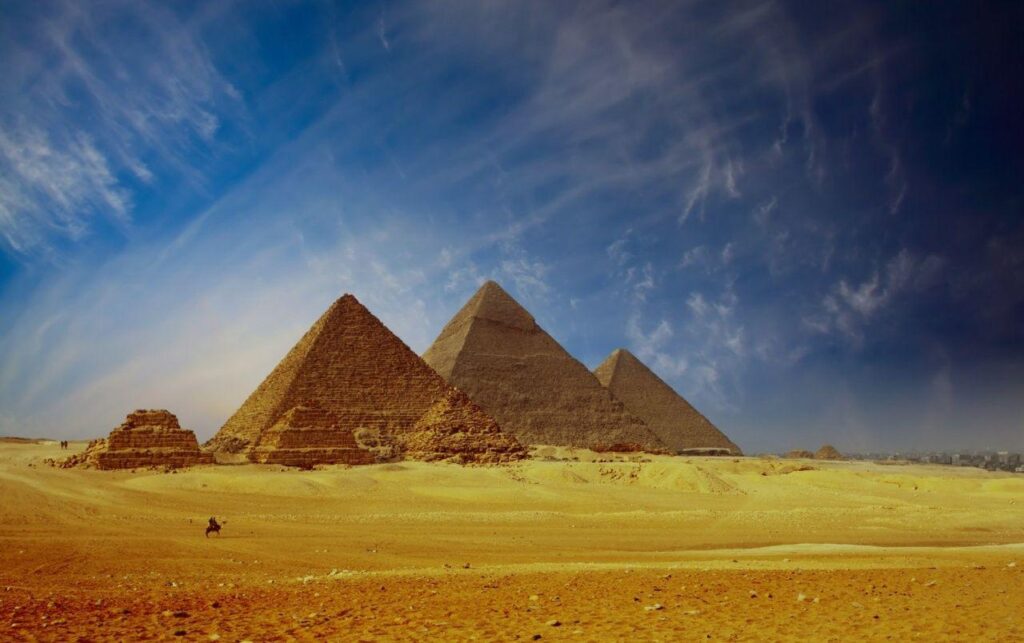 Pyramids Of Giza Cairo Egypt wallpapers