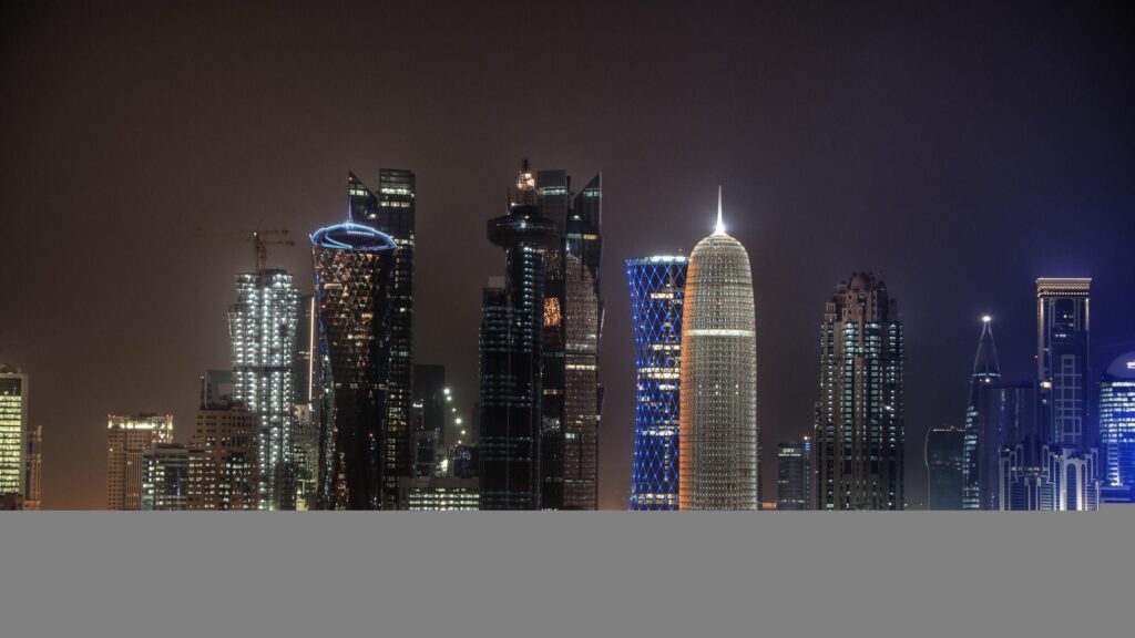 The night of Doha Qatar Mac Wallpapers Download