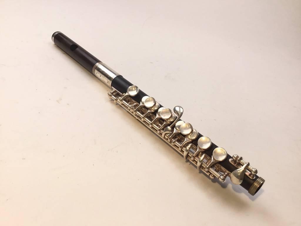 Used Gemeinhardt Wood Piccolo Flute