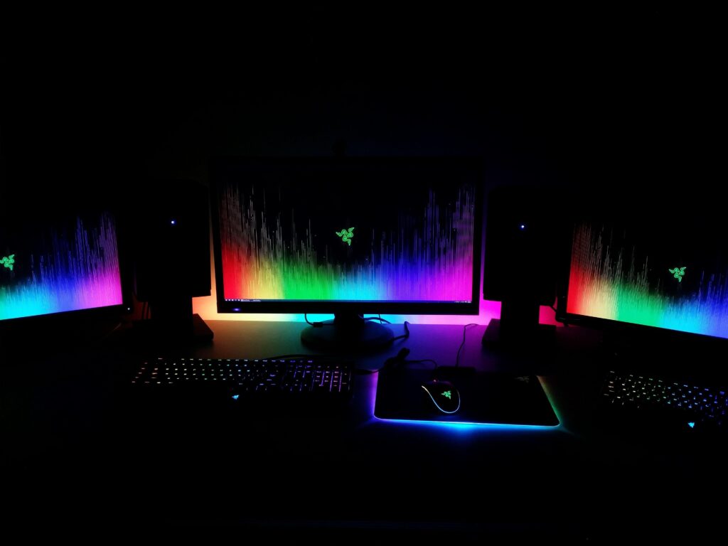 Here’s my Chroma setup to go along with the new wallpaper! razer