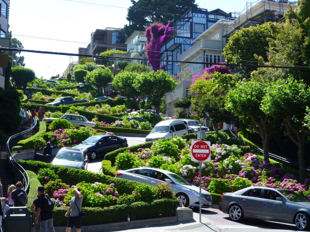Lombard Street San Francisco 2K Wallpapers